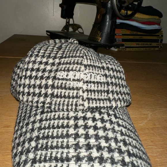 Supreme Collaboration with Harris Tweed. Awesome hat worn once. - Picture 3 of 4